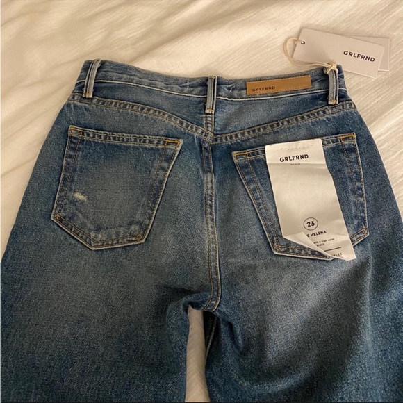 New Helena Ankle Crop - Picture 2 of 6